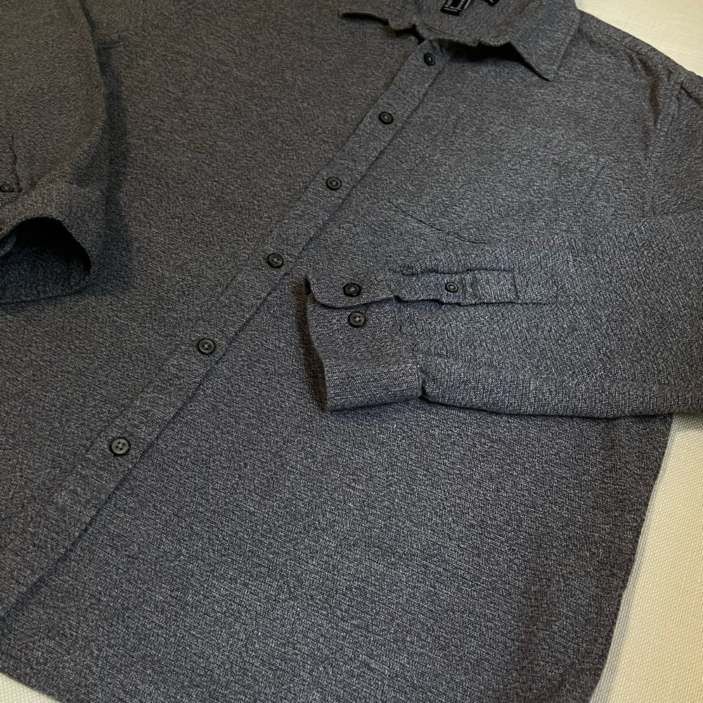 Button down long sleeve - Picture 5 of 9